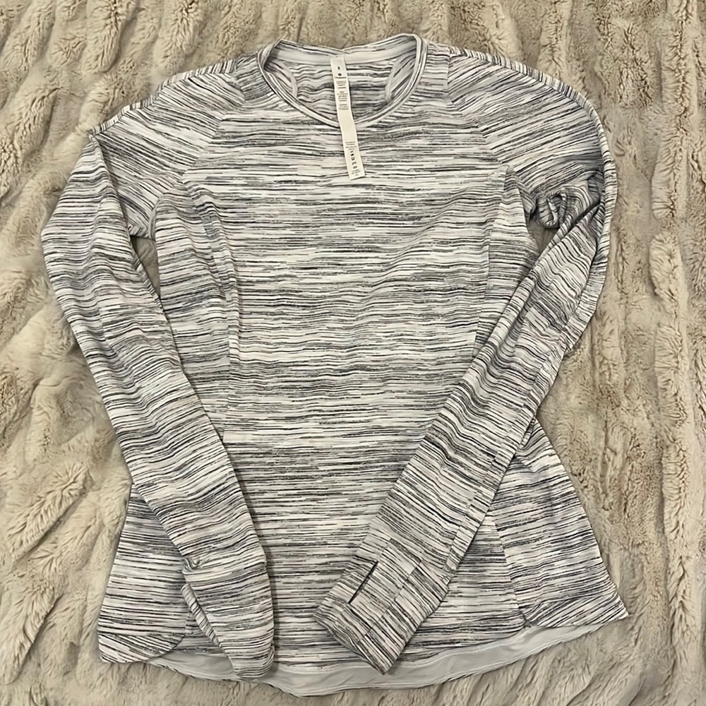 Lululemon Running Long Sleeve Size 8 EUC